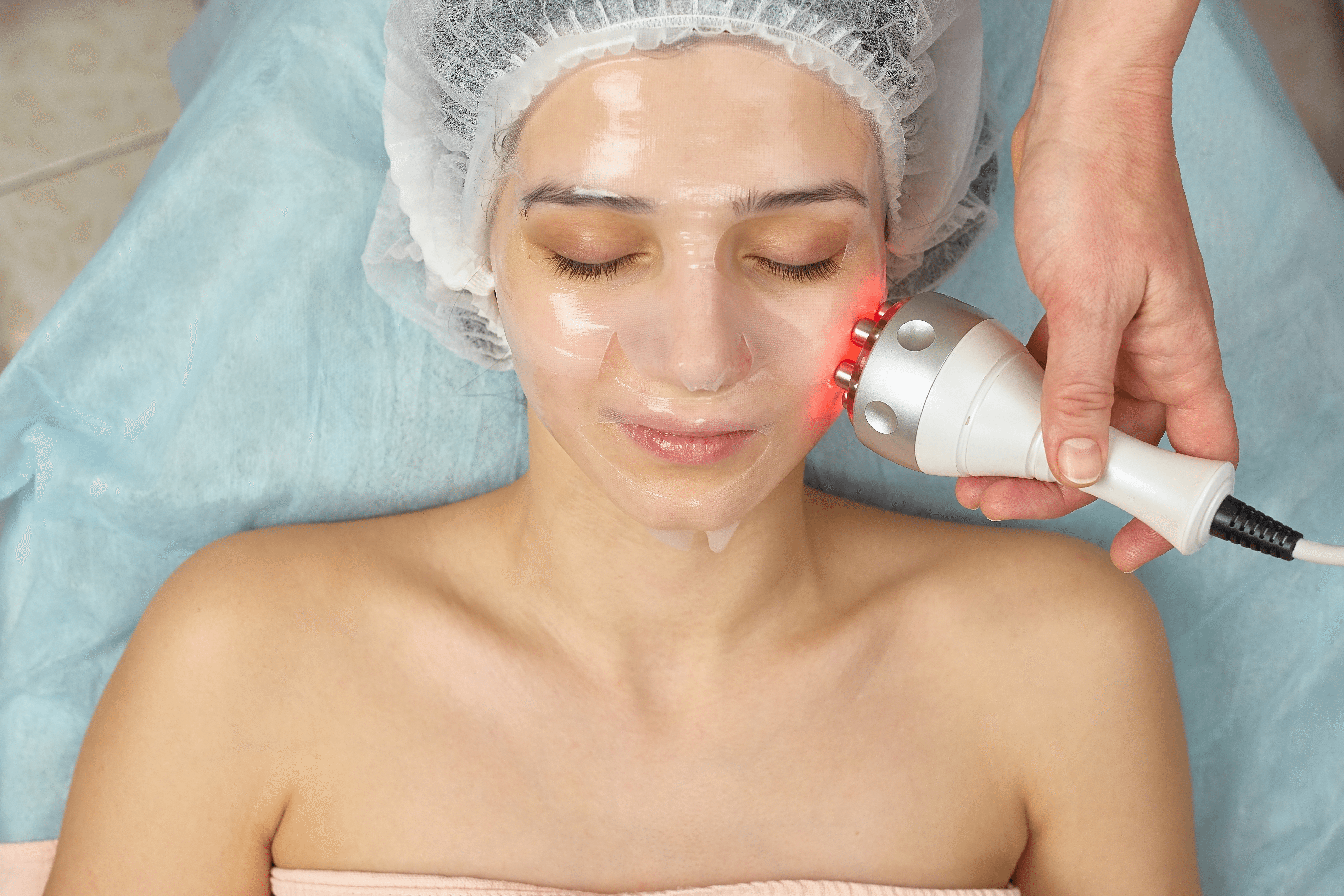 Limpieza facial y radiofrecuencia